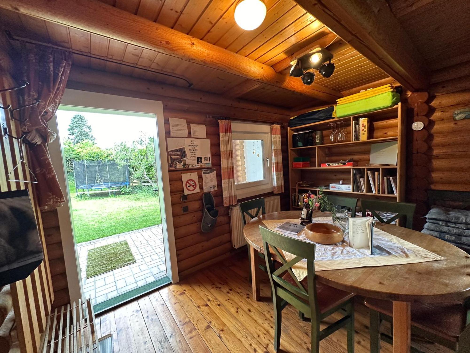 Gemuetliche Blockhuette In Wiennaehe Zofing Exterior foto